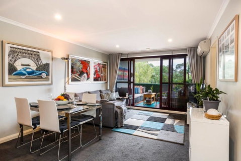 Poolside Sydney 1 Bedroom Apartment - Accommodation Directory 0