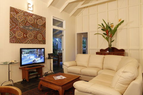 Port Douglas Cottage & Lodge - Accommodation Directory 2