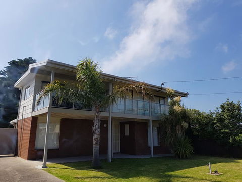 Portarlington Beach Shack 50 Metres To The Water - Accommodation Directory 0