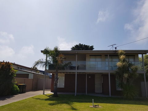 Portarlington Beach Shack 50 Metres To The Water - Accommodation Directory 2