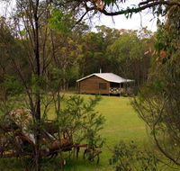Possum's Hollow and Hooter's Hut - Accommodation Directory