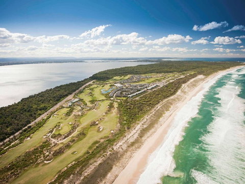 Pullman Magenta Shores Resort - Accommodation Directory 0