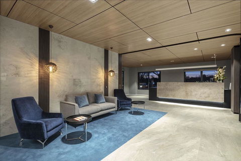 Quality Hotel Lakeside - Accommodation Directory 1