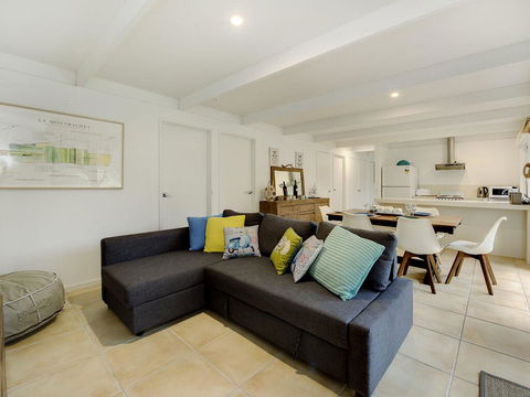 Quarterdeck - Accommodation Directory 2