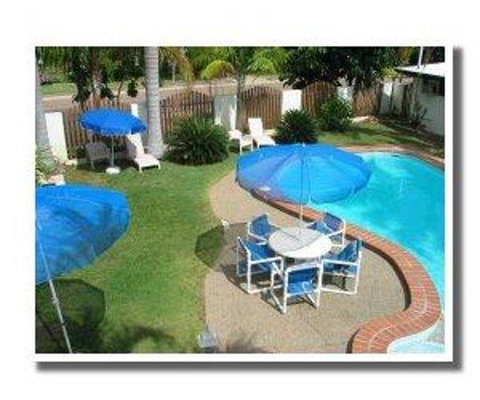 Queens Beach Hotel - Accommodation Directory 2