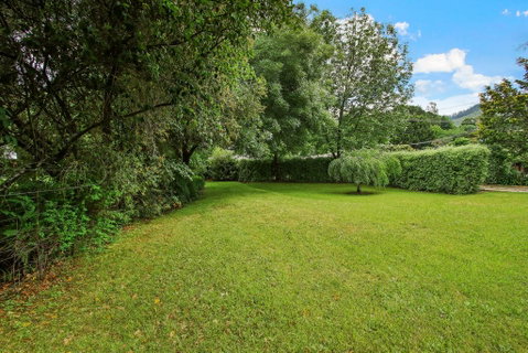 Rail Trail Cottage - BRIGHT - Accommodation Directory 2