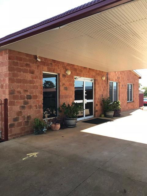 RAILWAY HOTEL MOTEL - Accommodation Directory 0