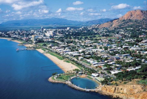 Reef Lodge Backpackers - Accommodation Directory 0