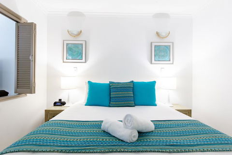 REGAL 32 APARTMENT - SPA BATH - Macrossan St - Accommodation Directory 1