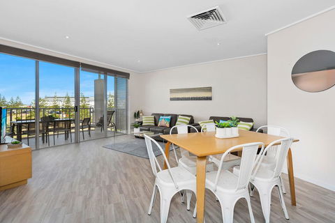 RESORT & SPA 2306/07 OCEAN GLIMPSES - Accommodation Directory 1