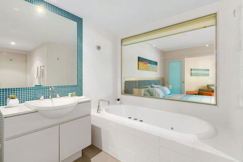 RESORT & SPA WITH PRIVATE PLUNGE POOL 7008/09 - Accommodation Directory 2