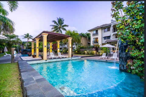 Resort Living With Private Pool Sleeps 8 - Accommodation Directory 2