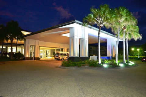 RESORT ON THE BEACH 2214/2215 - Accommodation Directory 3