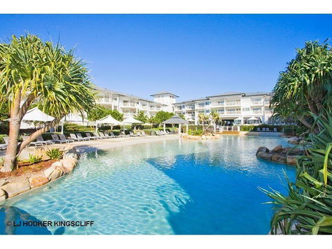 RESORT ON THE BEACH 4118/19 - Accommodation Directory 3