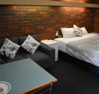 Riviana Motel - Accommodation Directory