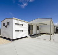 Rocks Retreat Cabin - Seal - Accommodation Directory
