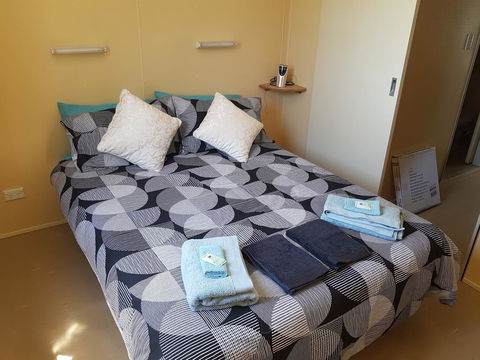Rocks Retreat Cabin 3 - Lobster - Accommodation Directory 1