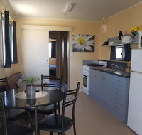 Rocks Retreat Cabin 3 - Lobster - Accommodation Directory