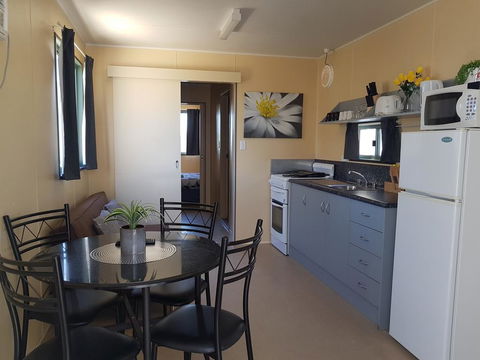 Rocks Retreat Cabin 3 - Lobster - Accommodation Directory 0