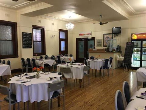 Royal Hotel Condobolin - Accommodation Directory 2