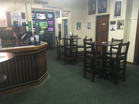 Royal Hotel Condobolin - Accommodation Directory 3