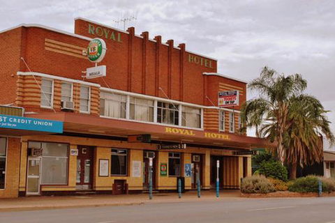 Royal Hotel Condobolin - Accommodation Directory 0
