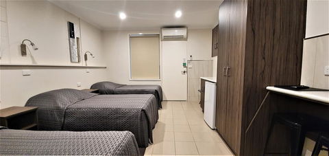 Ryley Motor Inn - Accommodation Directory 1