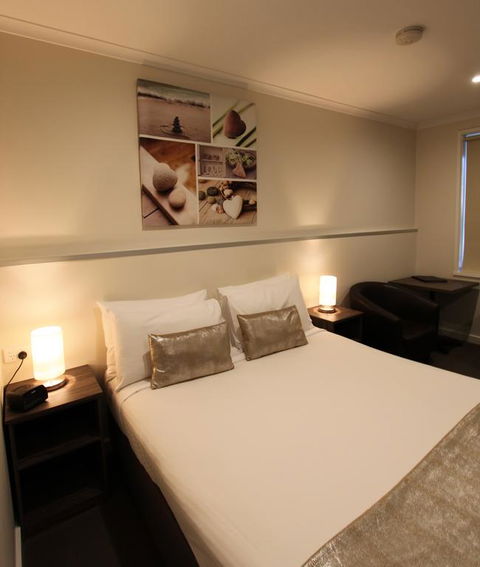 Ryley Motor Inn - Accommodation Directory 3