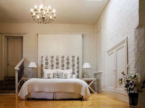 Saint Agnes Homestead - Accommodation Directory 3