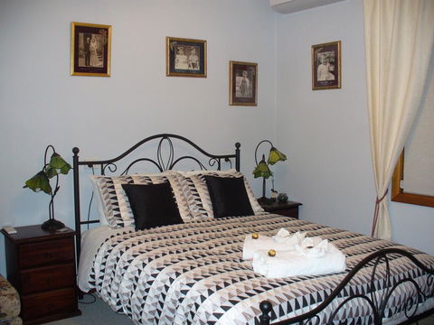 Salter Station. Blanchetown. South Australia - Accommodation Directory 0