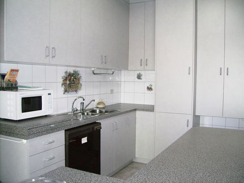 Salter Station. Blanchetown. South Australia - Accommodation Directory 2