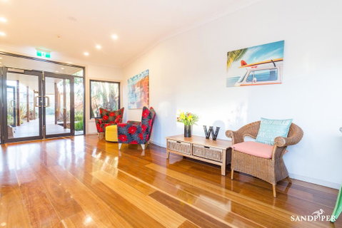 Sandpiper Motel - Accommodation Directory 2
