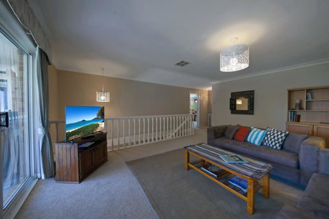 Sandy Point Road, 151 - Accommodation Directory 3
