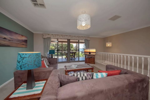 Sandy Point Road, 151 - Accommodation Directory 0