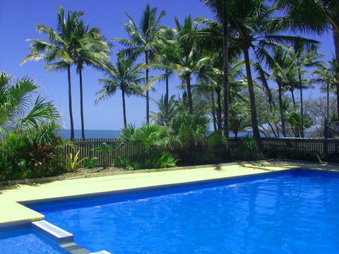 Sarina Beach Motel - Accommodation Directory 0