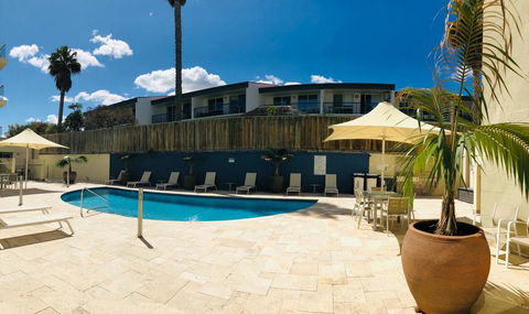Sea Breeze Luxury Holiday Apartment - Accommodation Directory 3