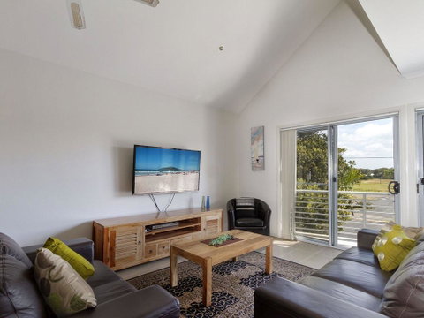 Seachange Apartment 2 - Accommodation Directory 0