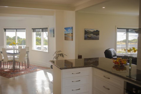 Seaside Retreat - Accommodation Directory 2