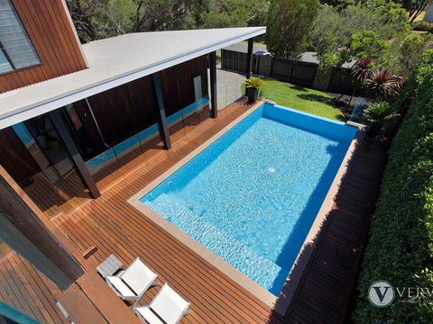 Seaview - Stunning Bay Views! - Accommodation Directory 3