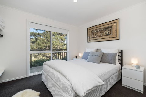 Serenity - Merricks North Cottage - Accommodation Directory 1