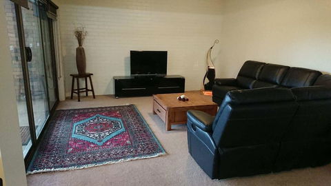 Shepparton Golf Motel - Accommodation Directory 3