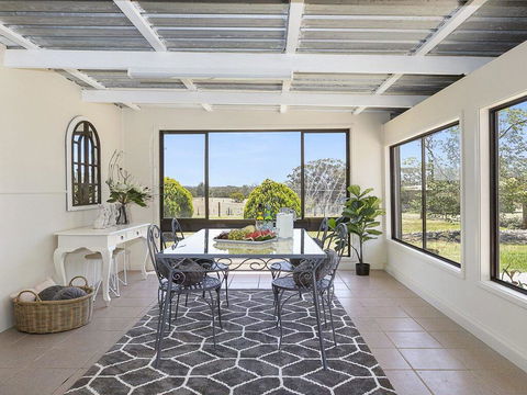 Silky Oak Cottage - Cosy With Country Views - Accommodation Directory 0