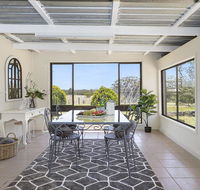 Silky Oak Cottage - cosy with country views - Accommodation Directory