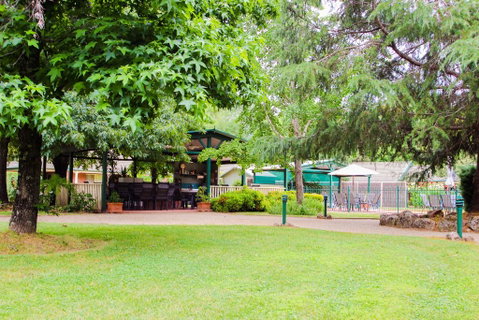 Silver Birches Holiday Unit 1 - Accommodation Directory 1