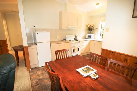 Silver Birches Holiday Unit 10 - Accommodation Directory 0