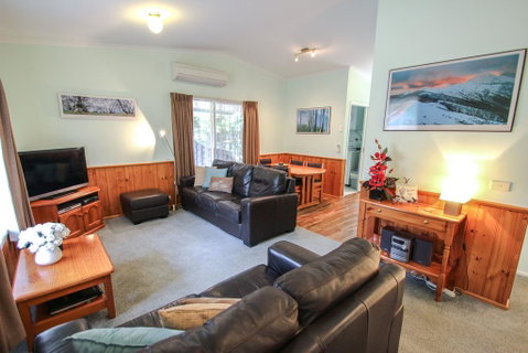 Silver Birches Holiday Unit 3 - Accommodation Directory 0