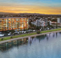 Silvershore Apartments on the Broadwater - Accommodation Directory