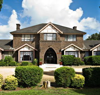 Sir Francis Drake - Accommodation Directory