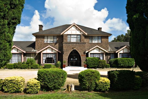 Sir Francis Drake - Accommodation Directory 0