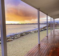 Smart Beach House  Pelican Point - Accommodation Directory